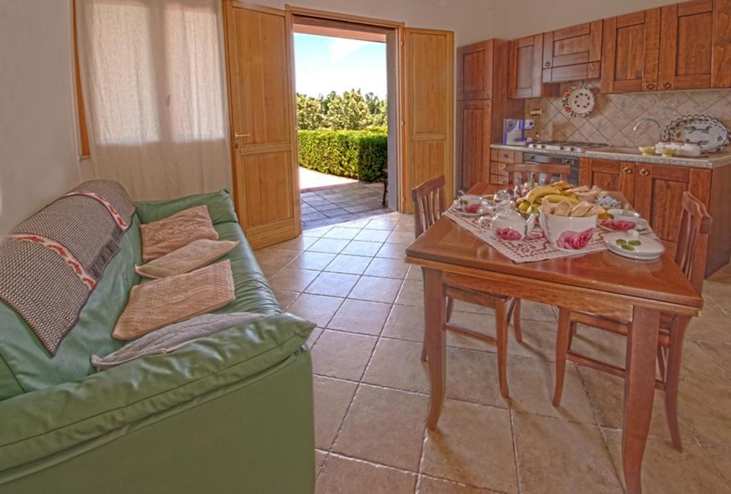Agriturismo Sa Suerera 奥尔梅多 外观 照片